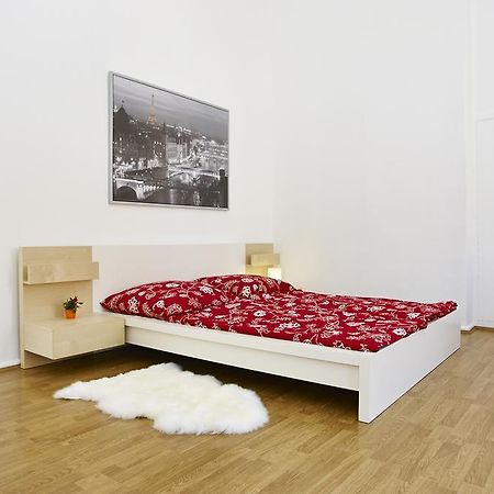 Bearlincity Apartments - City Center West Berlin Room photo
